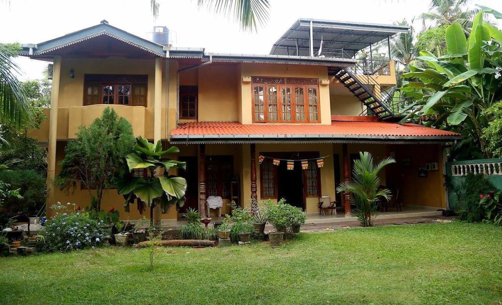 Serenity Villa Hikkaduwa Buitenkant foto