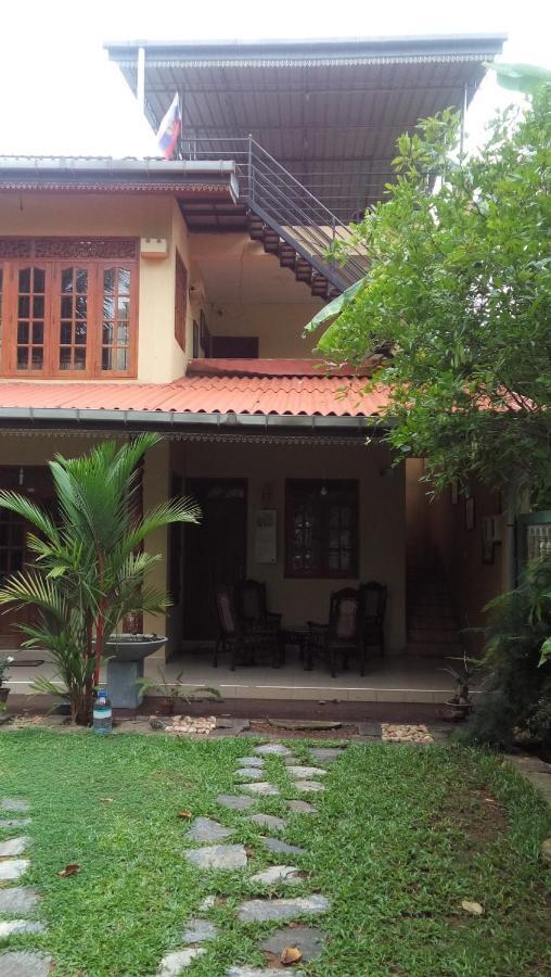 Serenity Villa Hikkaduwa Buitenkant foto